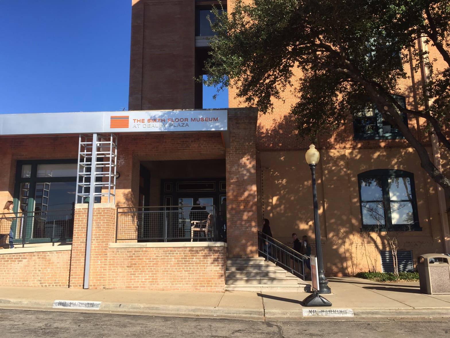 Learn About Jfk S Assassination At The Dallas Sixth Floor Museum