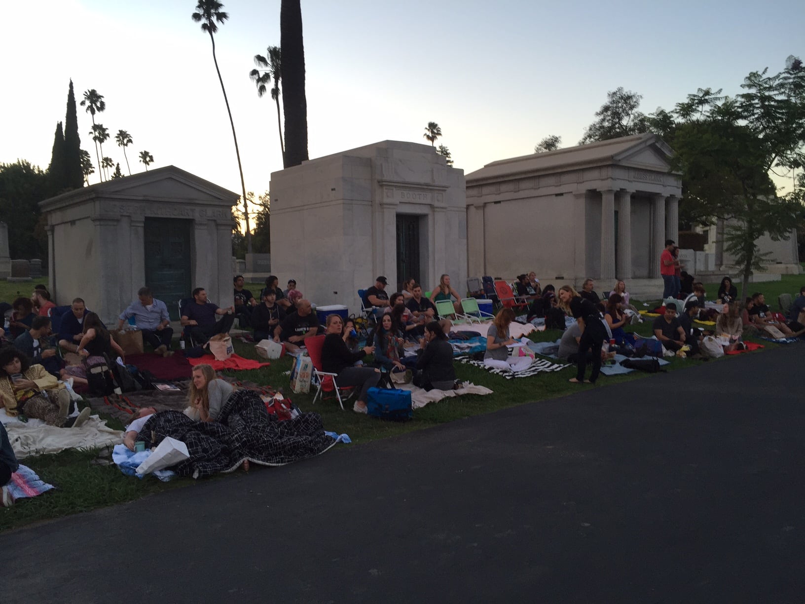 37 Best Pictures Hollywood Forever Movies Tips / Guide To La S Cemeteries Getting To Know The Ghosts Of Hollywood Past Thrillist